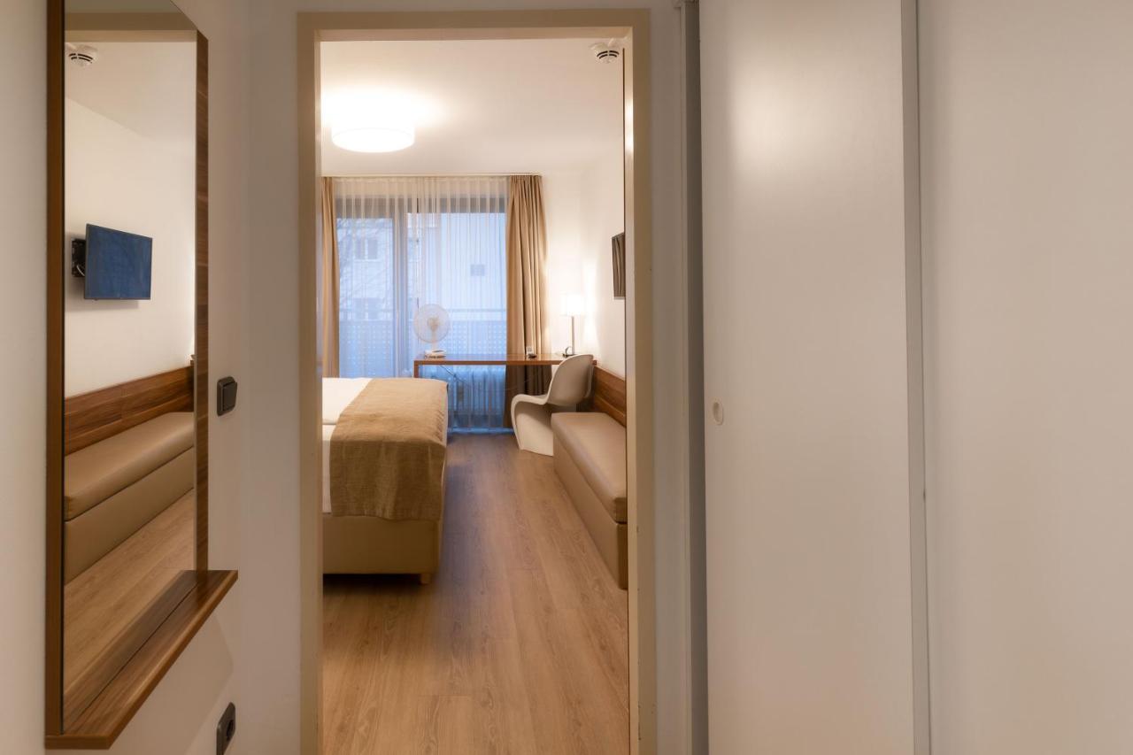 Downtown VI Vadi Hotel Мюнхен Экстерьер фото