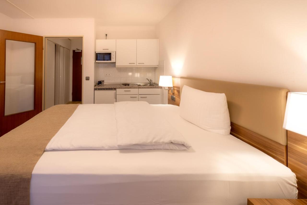 Downtown VI Vadi Hotel Мюнхен Экстерьер фото
