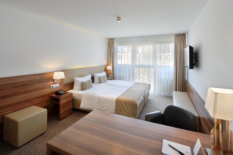 Downtown VI Vadi Hotel Мюнхен Экстерьер фото