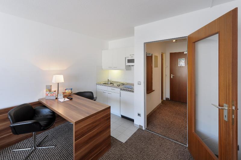Downtown VI Vadi Hotel Мюнхен Экстерьер фото